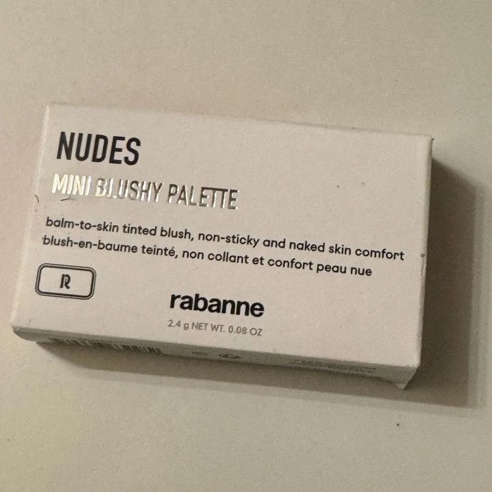 Nudes Mini Blush Palette - Soft Nude